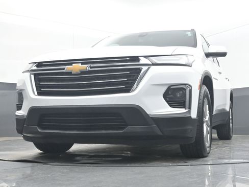 Used 2022 Chevrolet Traverse LT AWD/4WD image 24