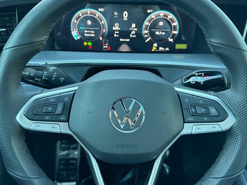 New 2026 Volkswagen Tiguan SE R-Line image 22