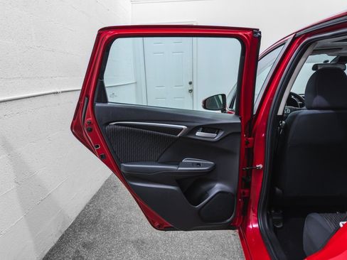 Used 2018 Honda Fit EX image 15