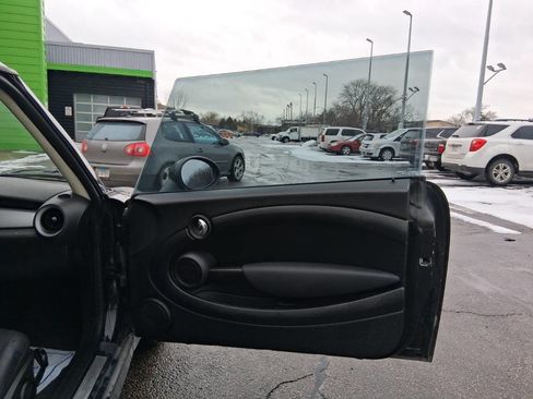 Used 2013 MINI Cooper Hardtop image 8