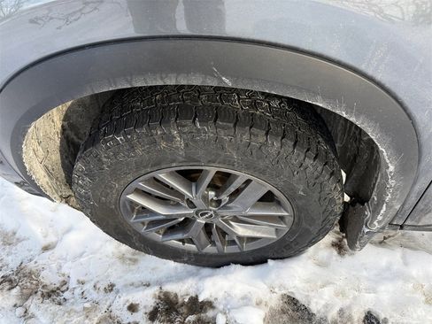 Used 2023 Nissan Rogue S image 11