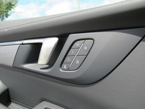 New 2026 Buick Enclave Preferred w/ Power Package image 27