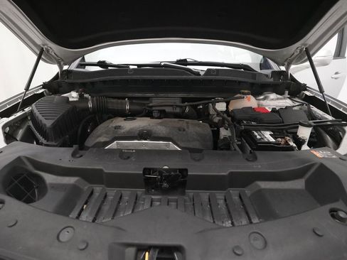 Used 2019 Chevrolet Blazer LT FWD image 3