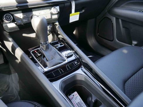 New 2026 Jeep Compass Latitude AWD/4WD image 30