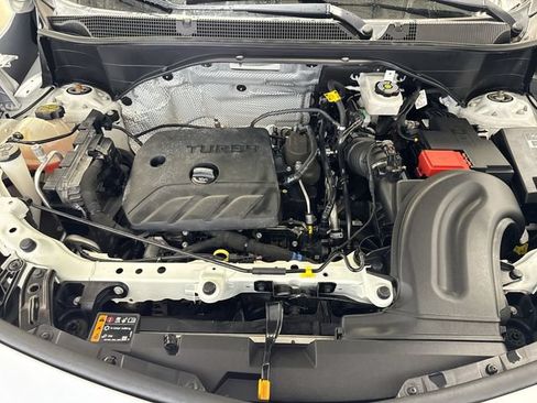 Certified 2022 Buick Encore GX Essence w/ Advanced Technology Package AWD/4WD image 32