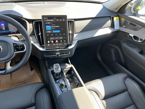 New 2026 Volvo XC90 T8 Ultra w/ Lounge Package image 15