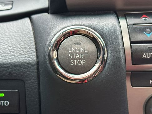 Used 2015 Lexus LS 460 image 25