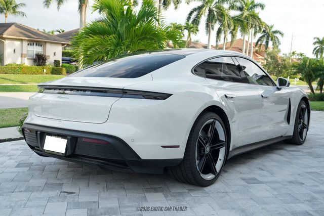 Used 2024 Porsche Taycan RWD image 8