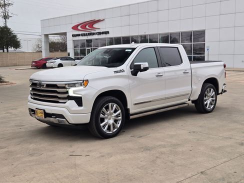 Certified 2022 Chevrolet Silverado 1500 High Country w/ High Country Premium Package image 7