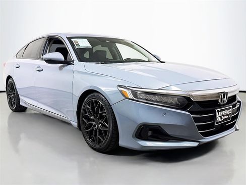 Used 2021 Honda Accord Touring image 3