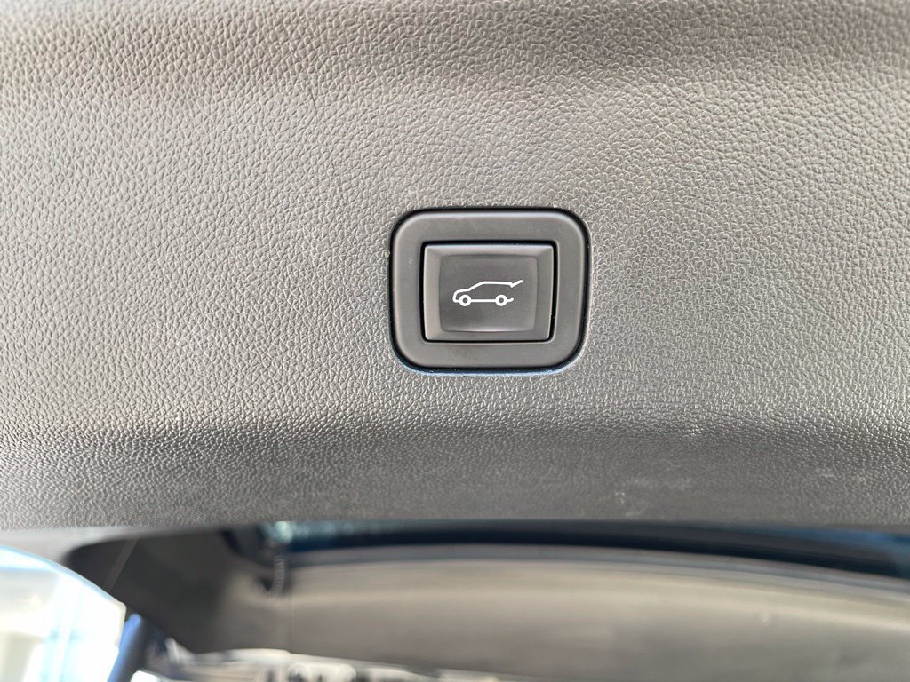 Used 2023 GMC Yukon Denali Ultimate AWD/4WD image 62