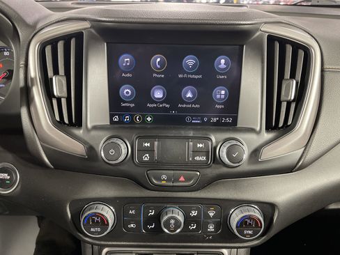 Used 2023 GMC Terrain AT4 image 21