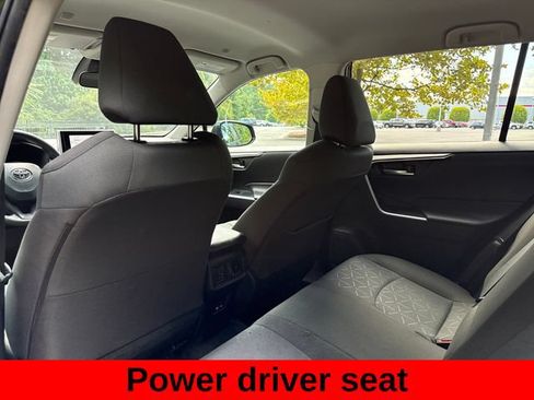 Used 2025 Toyota RAV4 XLE FWD image 20