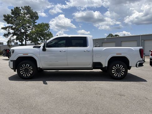 Used 2024 GMC Sierra 2500 Denali Ultimate AWD/4WD image 17
