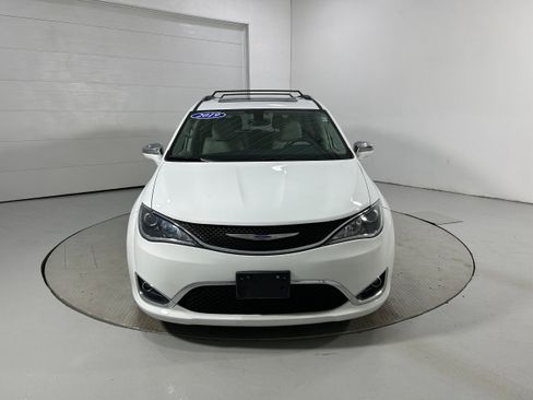 Used 2019 Chrysler Pacifica Limited FWD image 20