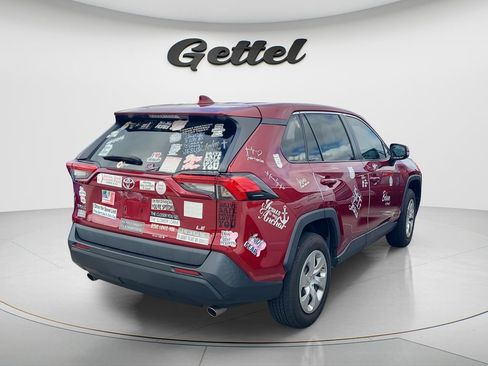 Used 2022 Toyota RAV4 LE image 3