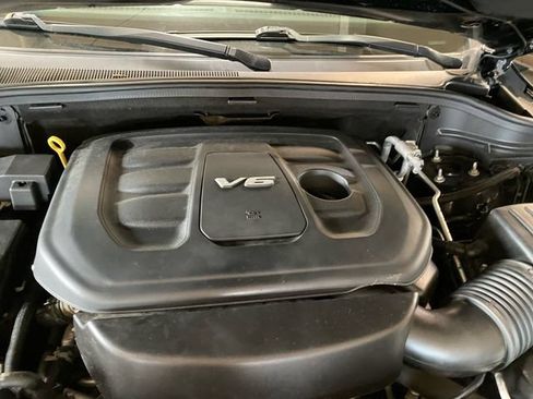 Used 2018 Jeep Grand Cherokee Altitude AWD/4WD image 20