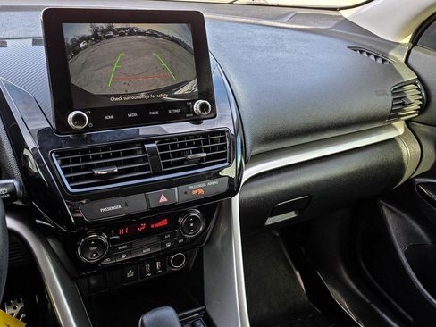 Used 2022 Mitsubishi Eclipse Cross LE image 18