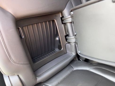 Used 2020 Chevrolet Silverado 1500 LT Trail Boss w/ Midnight Edition image 47