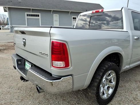 Used 2018 RAM 1500 Laramie w/ Convenience Group AWD/4WD image 5