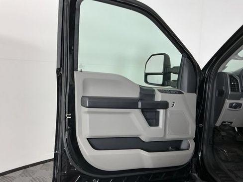 Used 2019 Ford F350 XL w/ STX Appearance Package AWD/4WD image 11