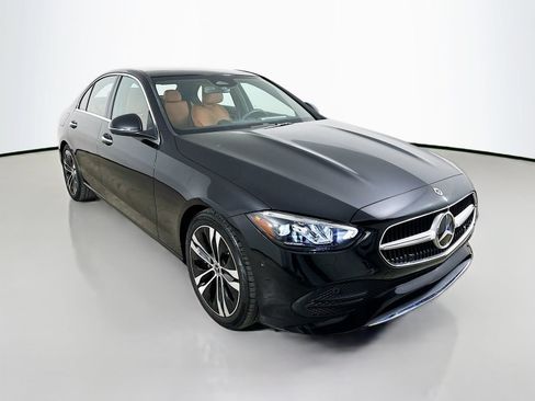 Used 2022 Mercedes-Benz C 300 4MATIC Sedan image 3