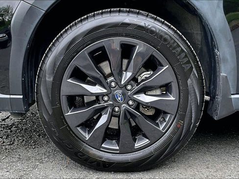 Certified 2025 Subaru Outback Onyx Edition XT AWD/4WD image 17