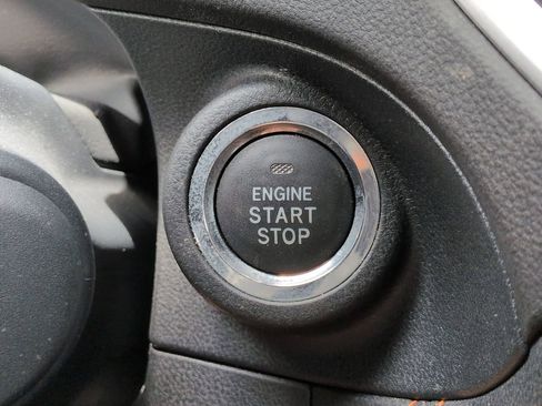 Used 2023 Subaru Crosstrek 2.0i Premium image 29