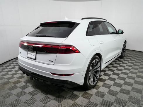 Used 2026 Audi Q8 Premium Plus AWD/4WD image 3