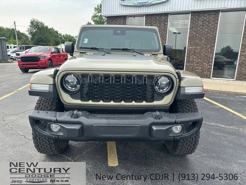 Used 2025 Jeep Wrangler Unlimited Sport S 4xe AWD/4WD image 3