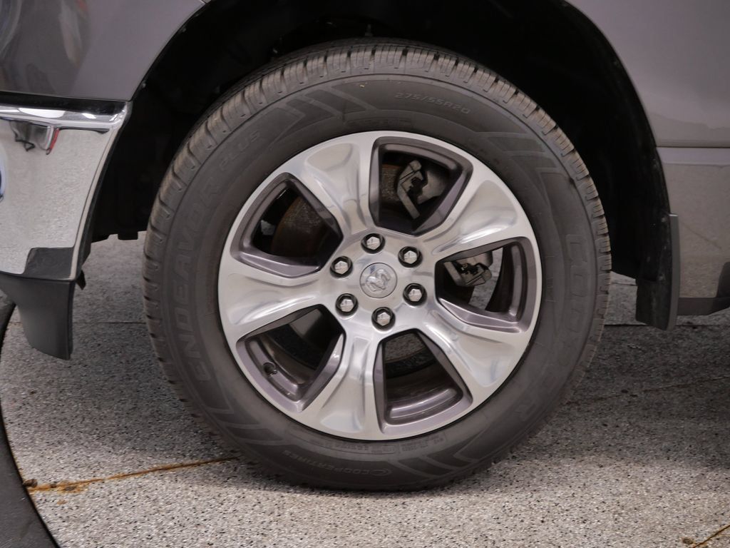 Used 2023 RAM 1500 Laramie AWD/4WD image 12