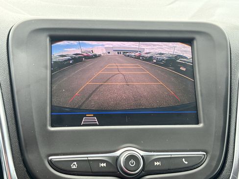 Used 2021 Chevrolet Equinox LT FWD image 19