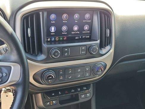 Used 2022 GMC Canyon Denali w/ Denali Black Edition Package AWD/4WD image 13