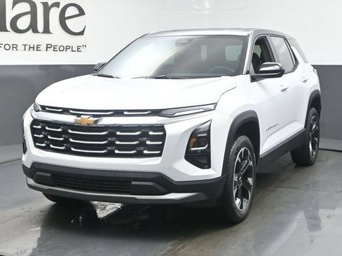 New 2026 Chevrolet Equinox LT w/ Convenience Package II FWD image 7