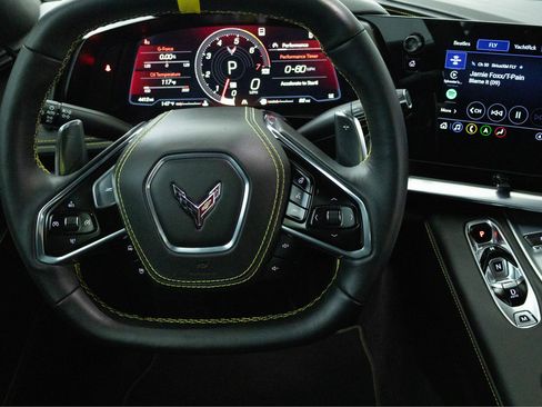 Used 2022 Chevrolet Corvette Stingray Premium Cpe w/ Z51 Performance Package RWD image 11