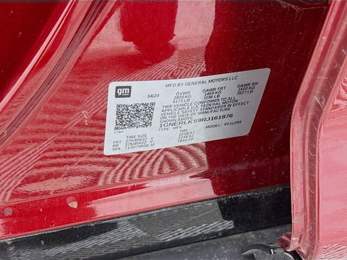 Used 2024 Chevrolet Traverse RS image 35