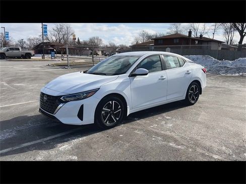 Used 2024 Nissan Sentra SV image 4