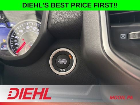 New 2026 RAM 1500 4x4 Crew Cab image 27