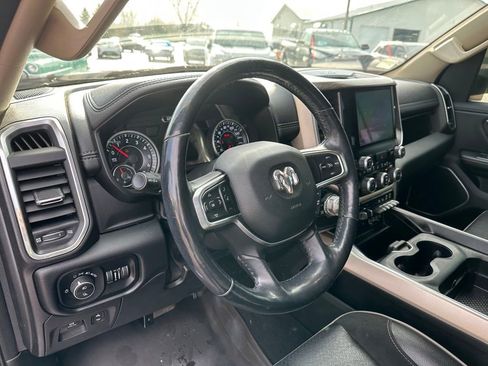 Used 2019 RAM 1500 Laramie image 12