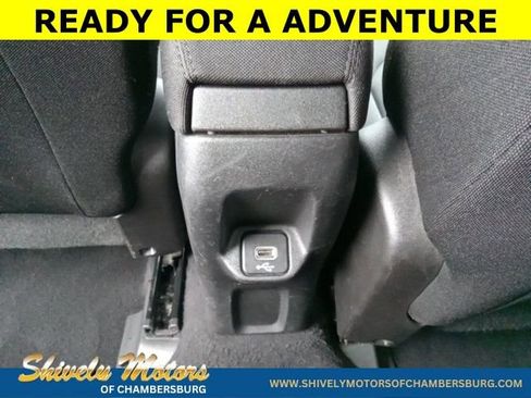 Used 2019 Jeep Renegade Latitude image 11
