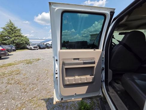 Used 2009 Ford F350 4x4 Crew Cab Super Duty image 23