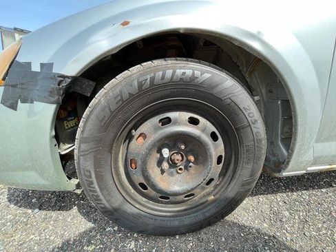 Used 2006 Dodge Stratus SXT image 11