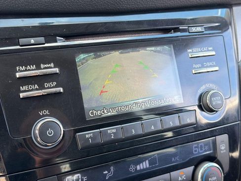 Used 2015 Nissan Rogue SV AWD/4WD image 24