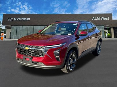 Used 2025 Chevrolet Trax LT w/ LT Convenience Package