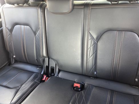 Used 2022 Ford Expedition Max Platinum AWD/4WD image 5