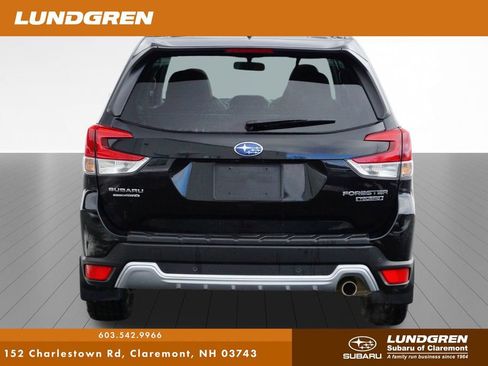 Used 2024 Subaru Forester Touring AWD/4WD image 38