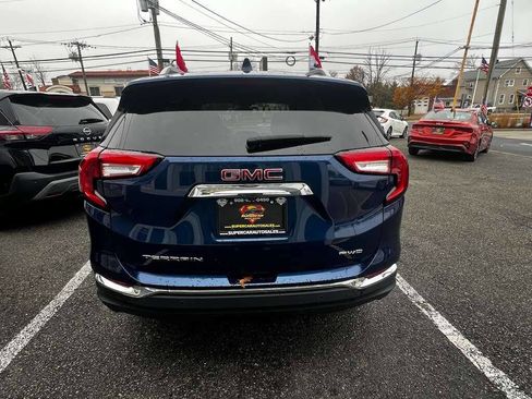 Used 2022 GMC Terrain SLT w/ Tech Package image 5