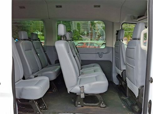 Used 2019 Ford Transit 350 XL image 26