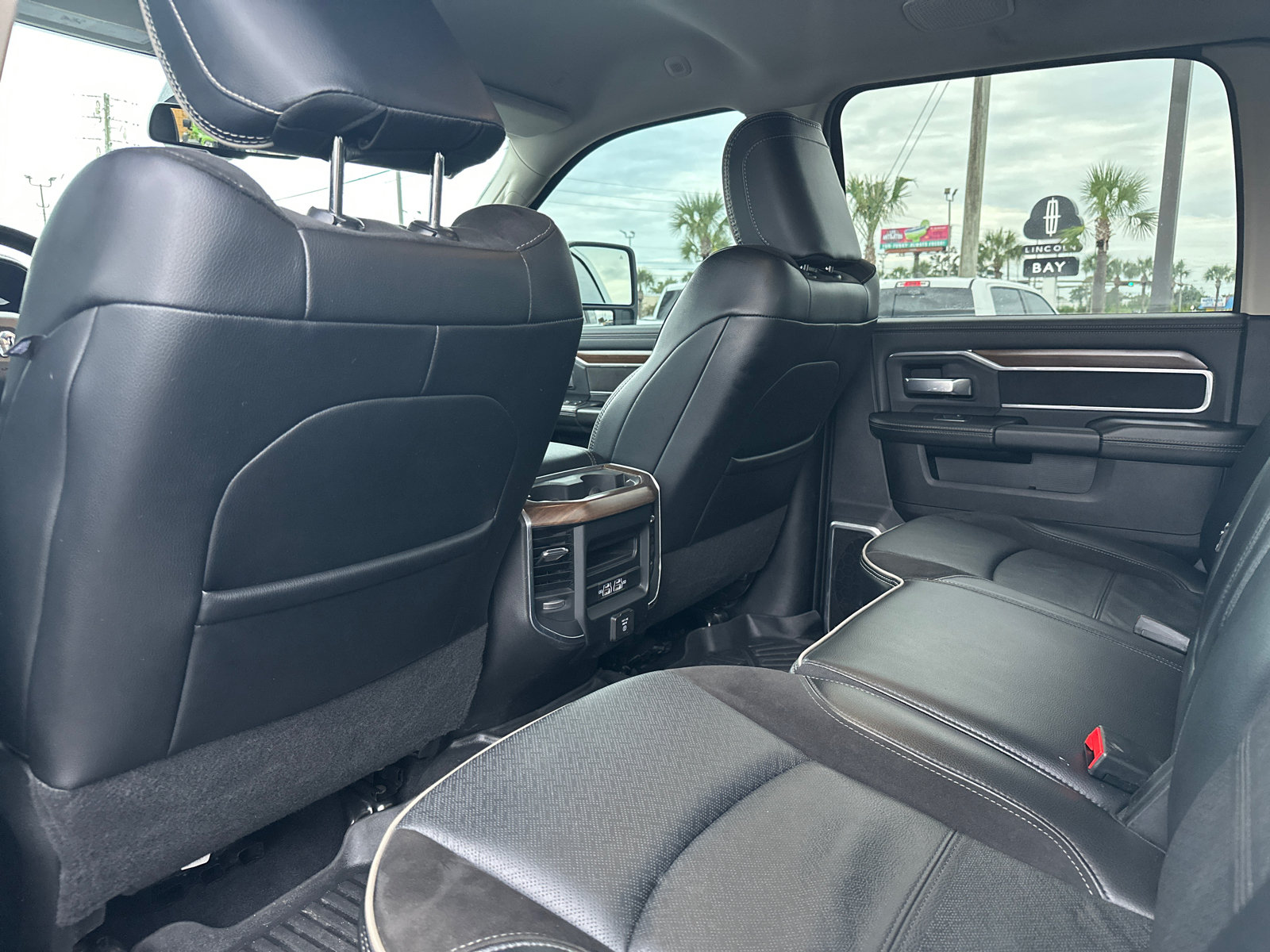Used 2024 RAM 2500 Laramie AWD/4WD image 14
