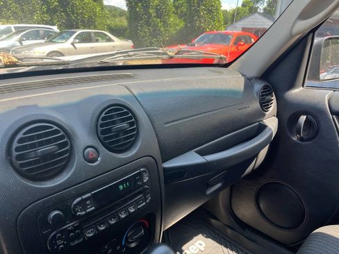 Used 2004 Jeep Liberty Sport w/ PWR Convenience Group image 10